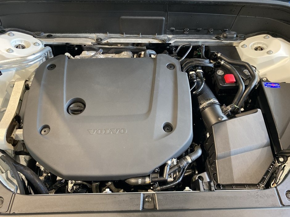 2026 Volvo XC90 B6 AWD Plus Dark Theme 7-Seater-26