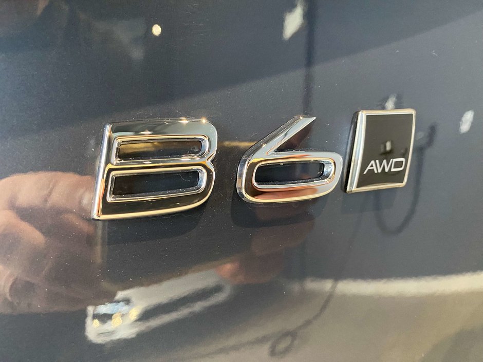 2026 Volvo XC90 B6 AWD Plus Bright Theme 7-Seater-28
