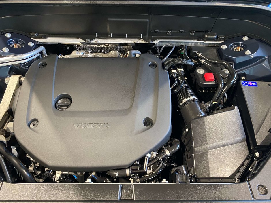 2026 Volvo XC90 B6 AWD Plus Bright Theme 7-Seater-27