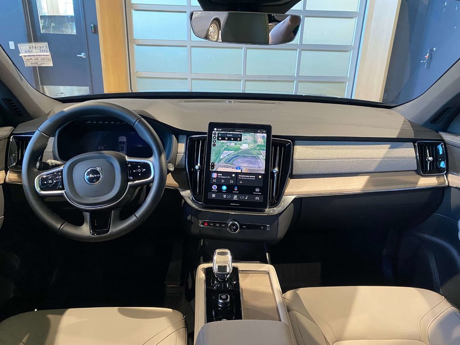 2026 Volvo XC90 B6 AWD Plus Bright Theme 7-Seater-10