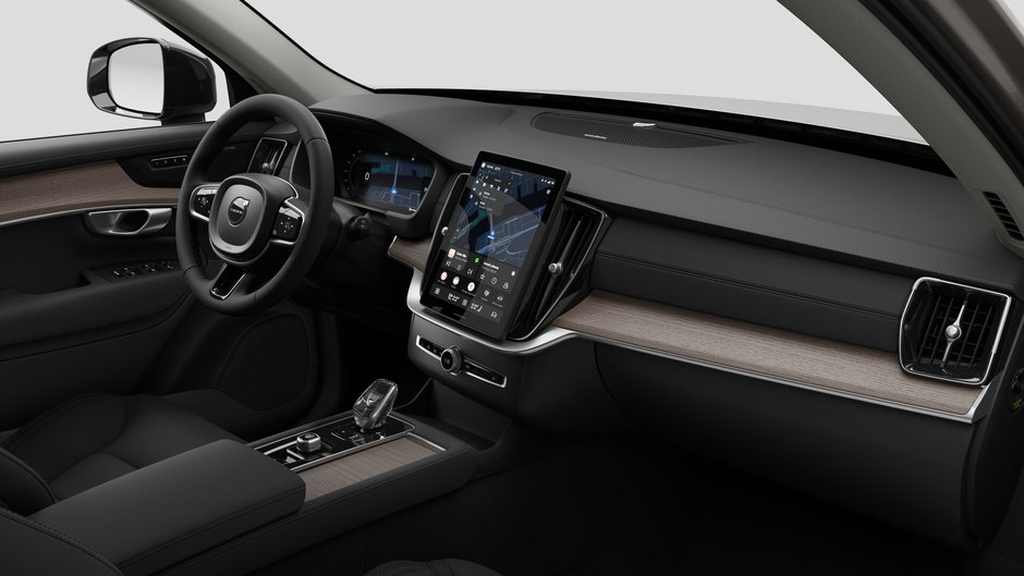 2027 Volvo XC90 Plus 7-Seater (Dark Theme)-9
