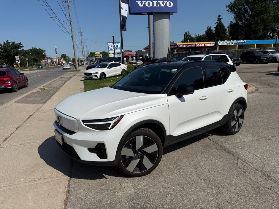 2025 Volvo EX40 Ultra-1