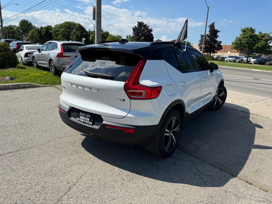 2022 Volvo XC40 R-Design-6