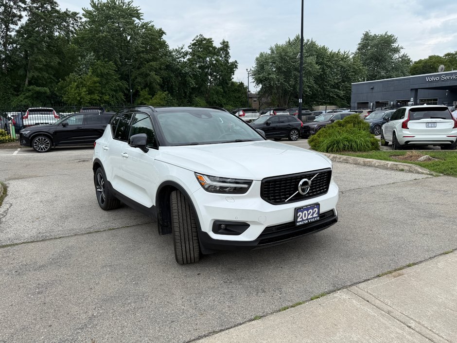 2022 Volvo XC40 R-Design-4