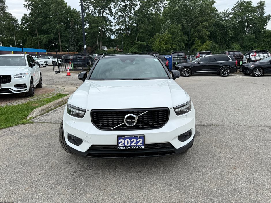 2022 Volvo XC40 R-Design-3