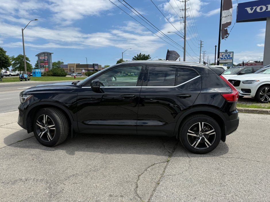 2025 Volvo XC40 Core Bright Theme-9