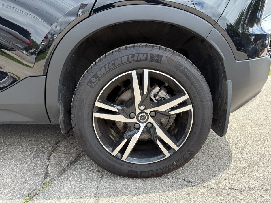 2025 Volvo XC40 Core Bright Theme-23