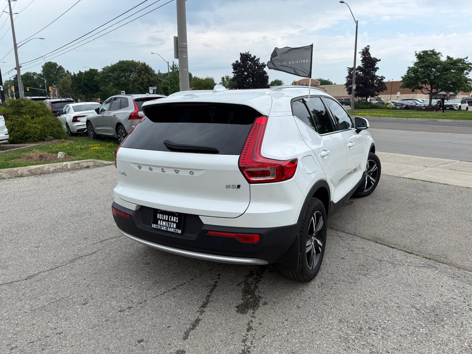 2025 Volvo XC40 Core Bright Theme-5