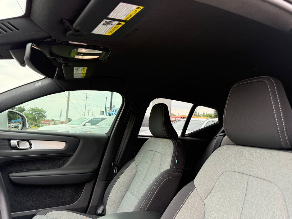 2025 Volvo XC40 Core Bright Theme-26