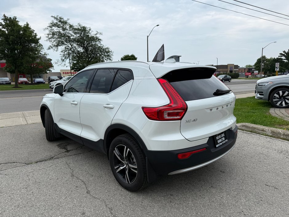 2025 Volvo XC40 Core Bright Theme-6