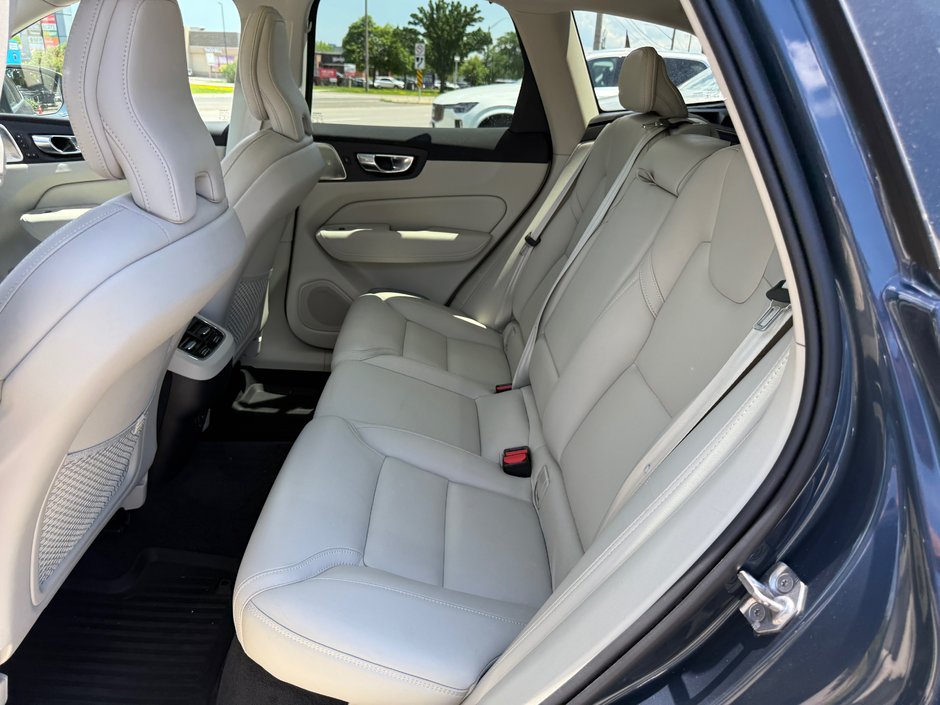 2022 Volvo XC60 Inscription-16