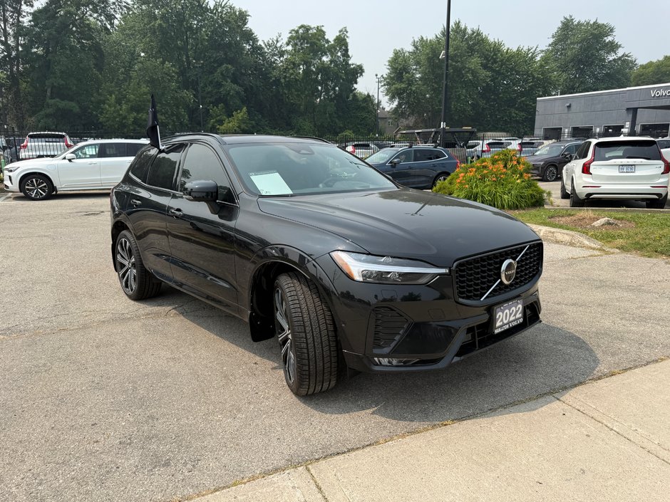 2022 Volvo XC60 R-Design-4
