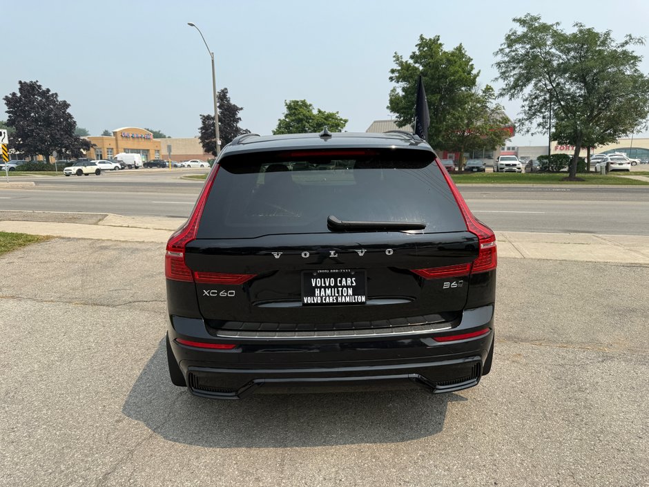 2022 Volvo XC60 R-Design-7