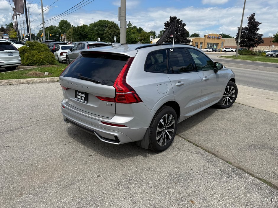 2025 Volvo XC60 Plus Dark Theme-27