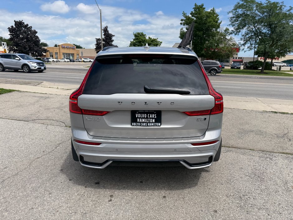 2025 Volvo XC60 Plus Dark Theme-7