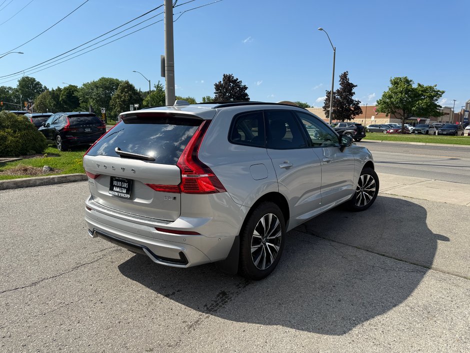 2025 Volvo XC60 Plus Dark Theme-6