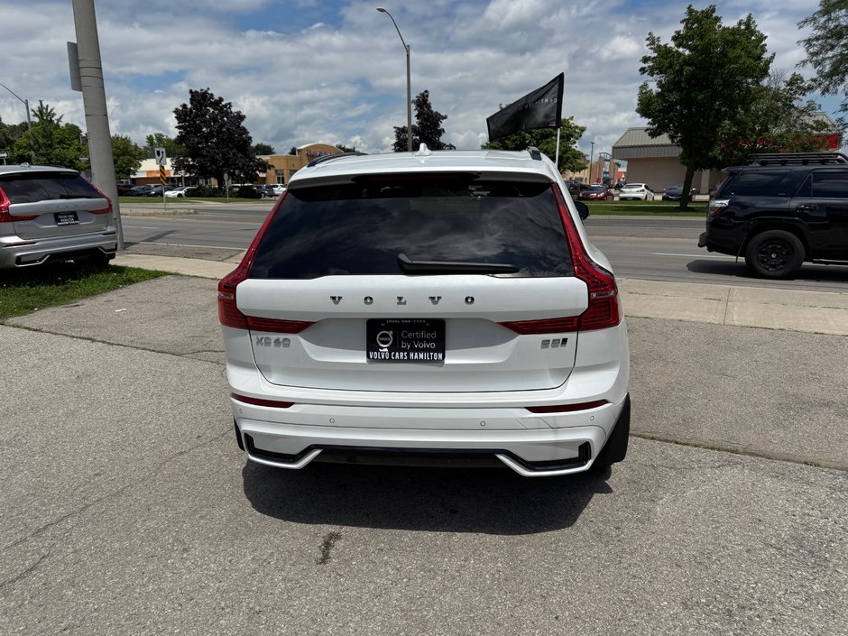 2025 Volvo XC60 Plus Dark Theme-7