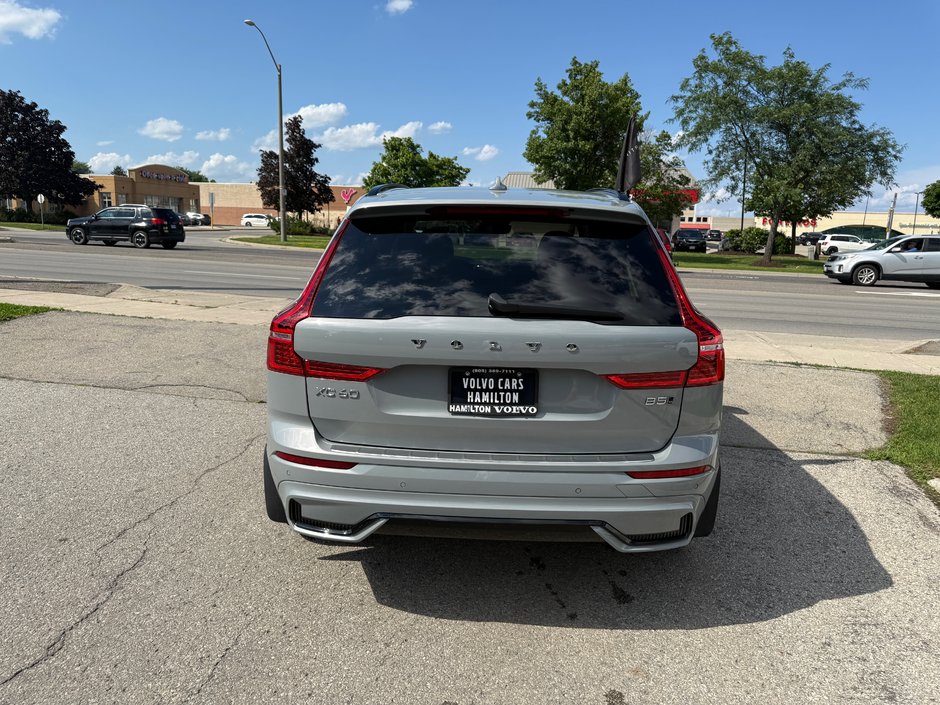 2025 Volvo XC60 Plus Dark Theme-6