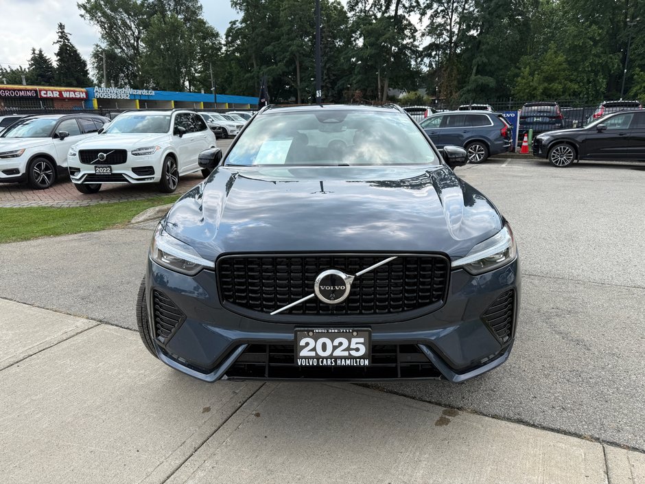 2025 Volvo XC60 Ultra Dark Theme-2