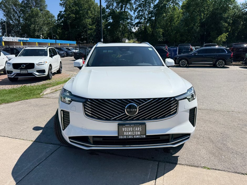 2026 Volvo XC90 Plug-In Hybrid Core Bright Theme-3