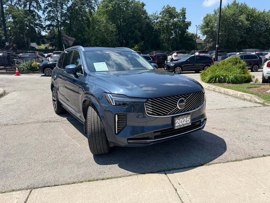 2025 Volvo XC90 Core Bright Theme-1