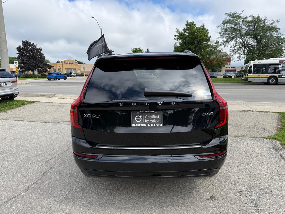 2026 Volvo XC90 Plus Dark Theme-4