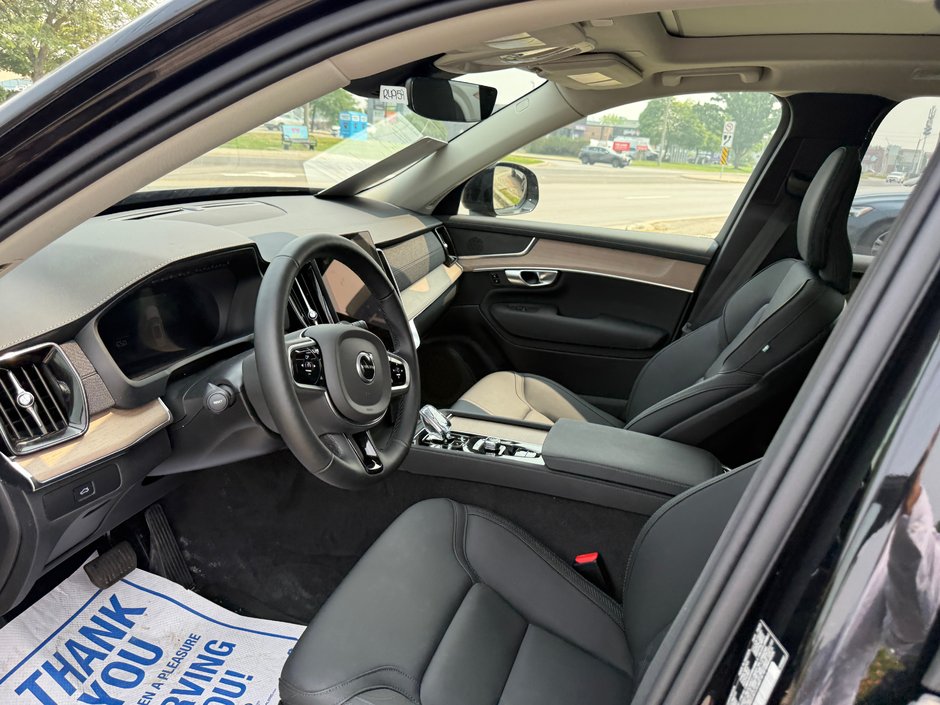 2026 Volvo XC90 Plus Dark Theme-26