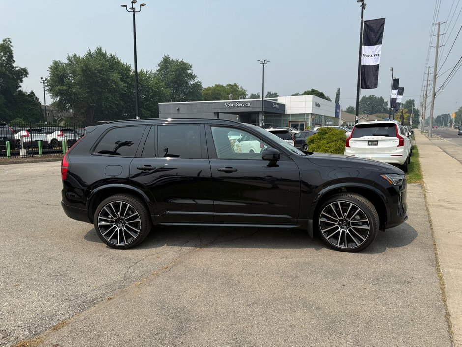 2026 Volvo XC90 Plus Dark Theme-5