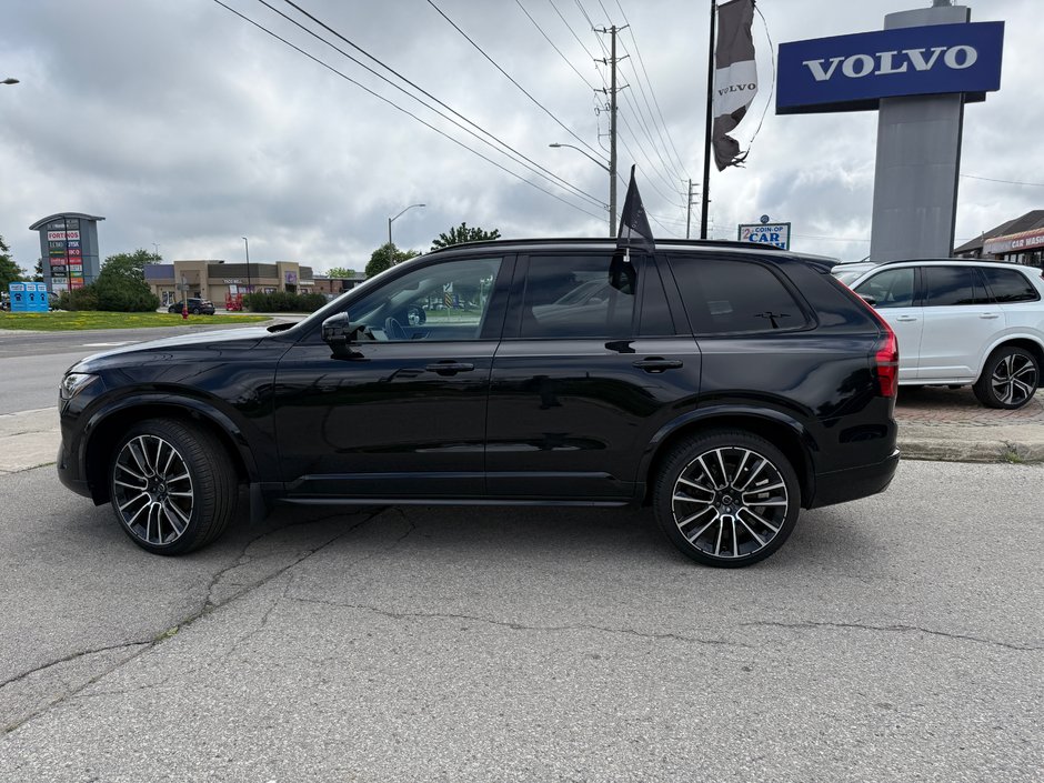 2026 Volvo XC90 Plus Dark Theme-6