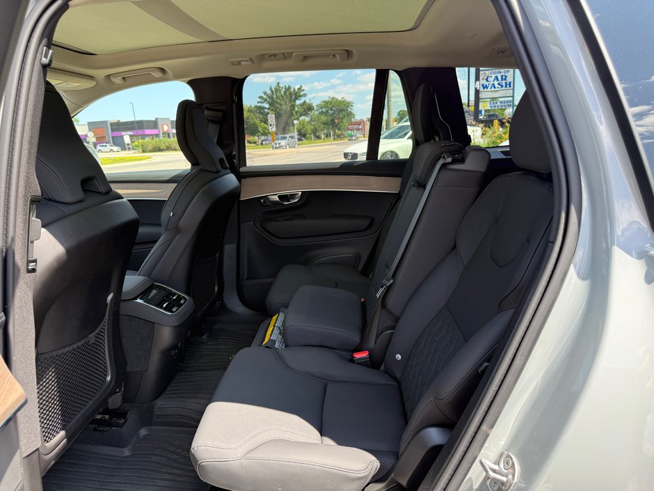 2026 Volvo XC90 Plus Bright Theme-12