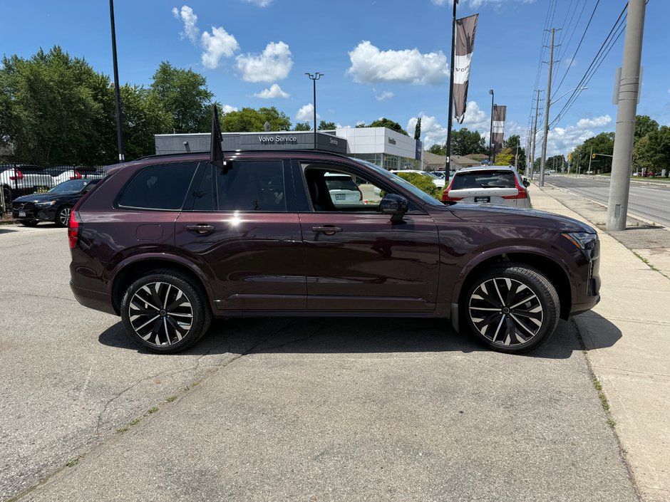 2026 Volvo XC90 Ultra Dark Theme-7