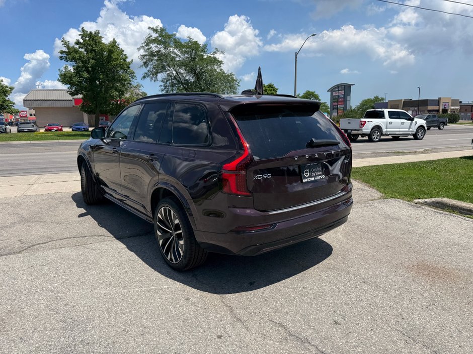 2026 Volvo XC90 Ultra Dark Theme-11