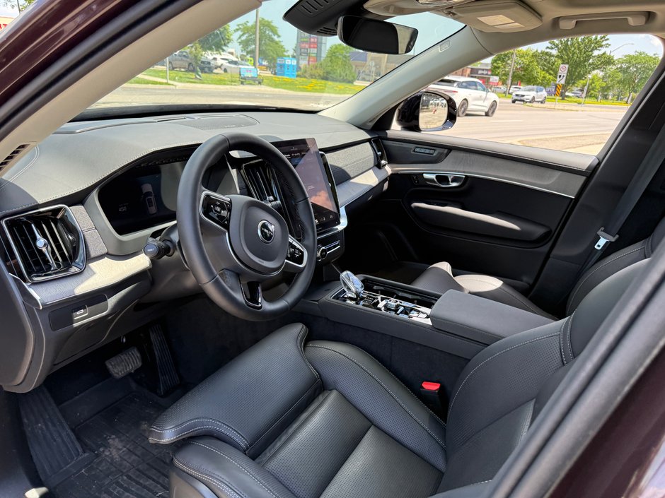 2026 Volvo XC90 Ultra Dark Theme-29