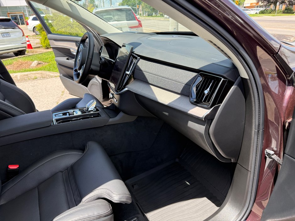 2026 Volvo XC90 Ultra Dark Theme-20
