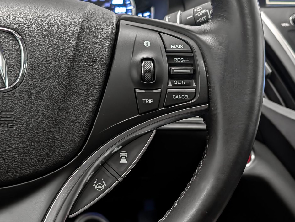 Acura MDX at 2017-15
