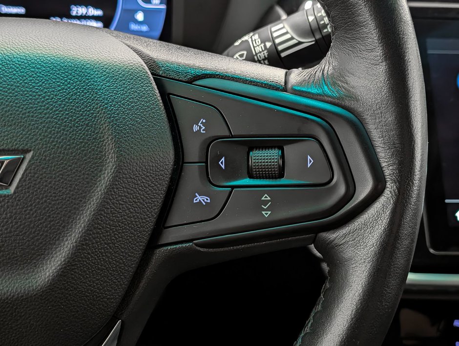 2023 Chevrolet Bolt EV 1LT-18