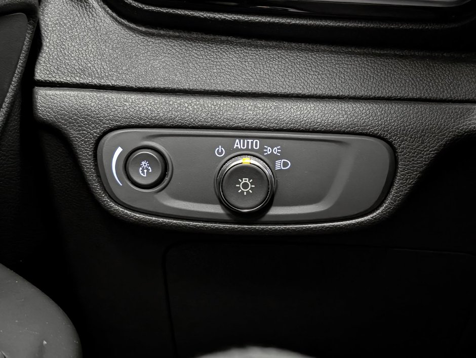 2023 Chevrolet Bolt EV 1LT-21