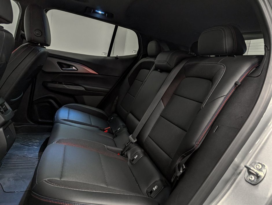 Chevrolet Equinox EV 4dr RS 2025-12