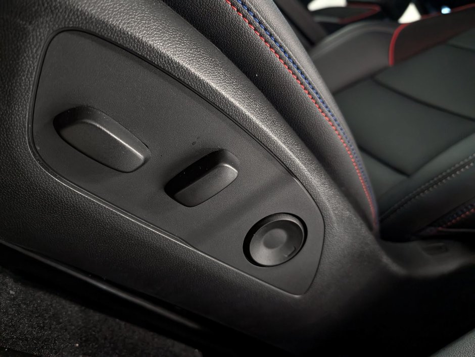 Chevrolet Equinox EV 4dr RS 2025-11