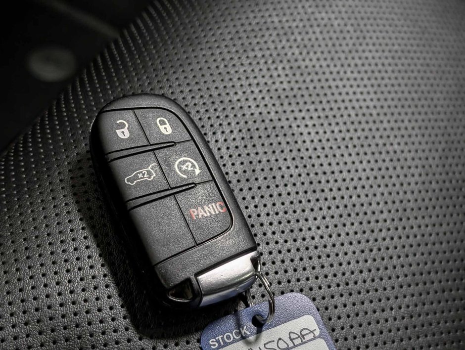 2023 Dodge Durango R/T AWD-30