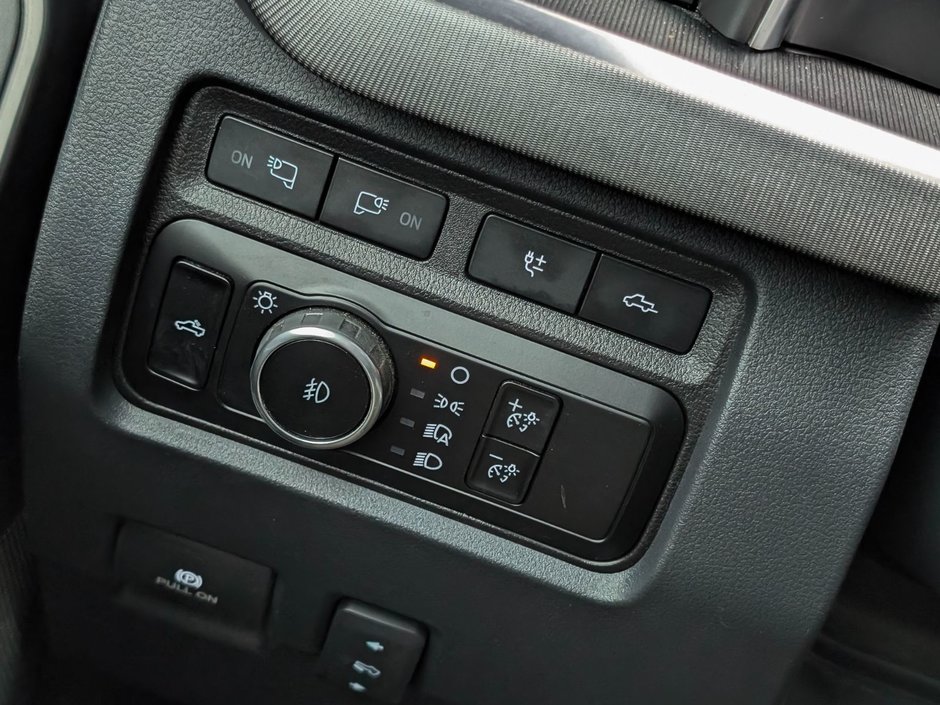 2023 Ford F250 4x4 - Crew Cab Platinum - 160 WB-28