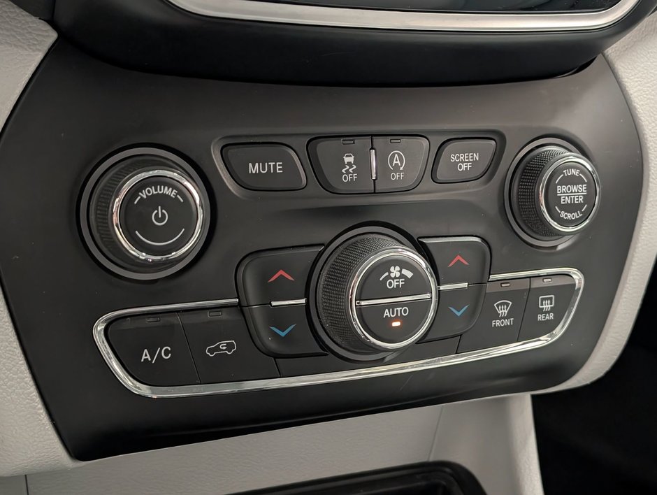 Jeep Cherokee 4x4 Limited 2021-13