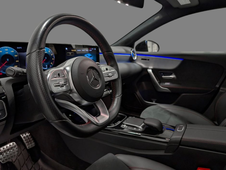 2022 Mercedes-Benz A250 4MATIC Hatch-7