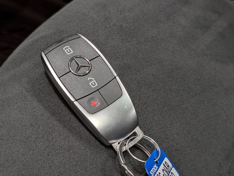 2022 Mercedes-Benz A250 4MATIC Hatch-24