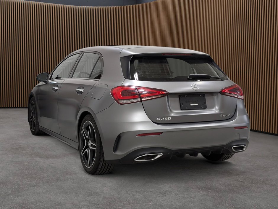 2022 Mercedes-Benz A250 4MATIC Hatch-3