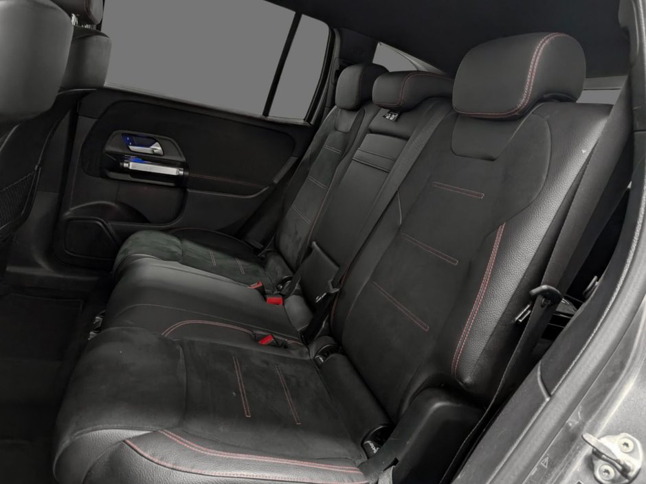 2021 Mercedes-Benz GLB250 4MATIC SUV-10