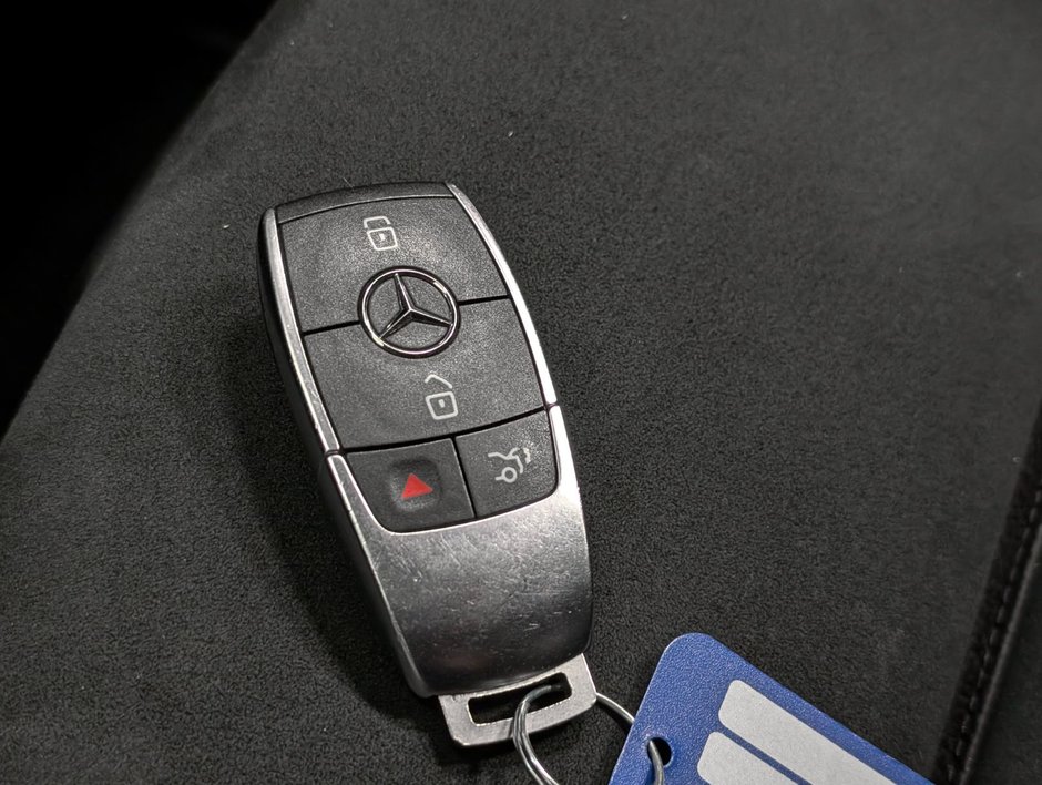 2021 Mercedes-Benz GLB250 4MATIC SUV-24