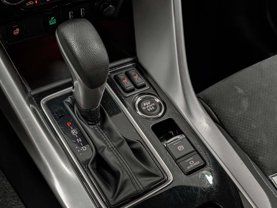 Mitsubishi Eclipse Cross SE S-AWC 2022-15