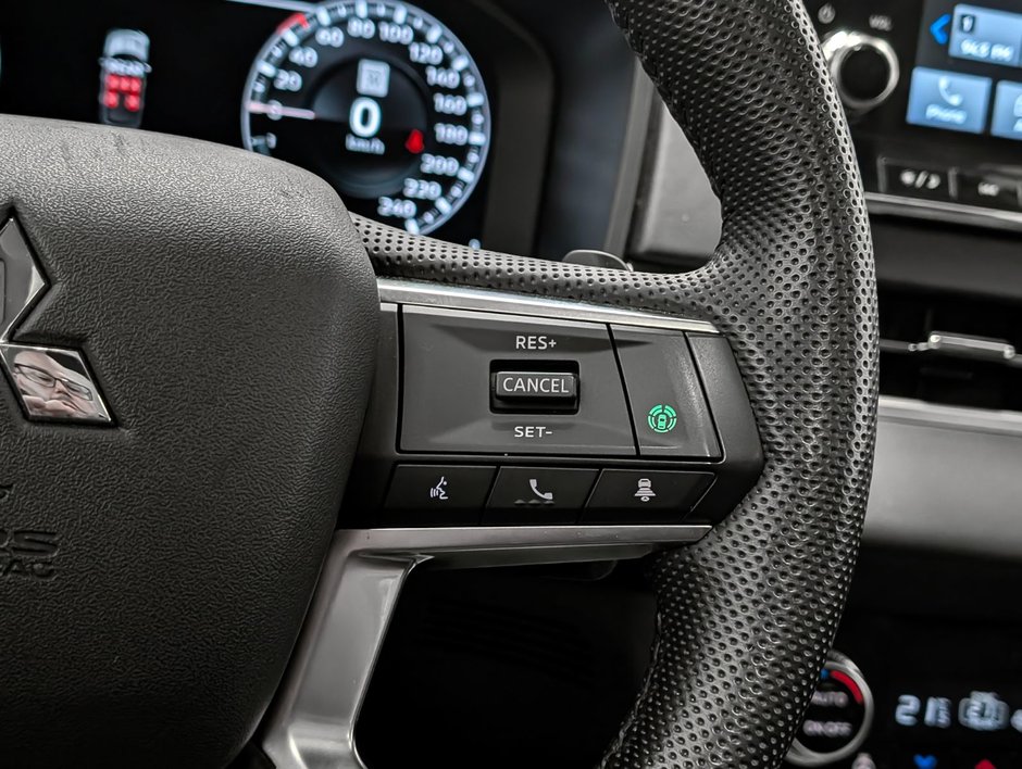 Mitsubishi Outlander PHEV GT S-AWC 2023-14