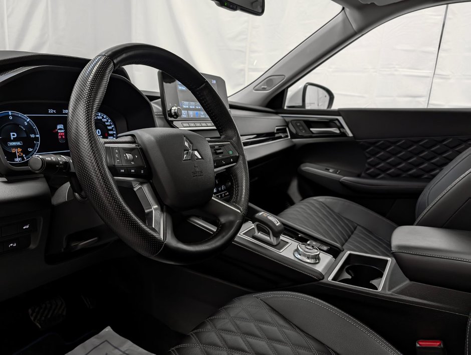 Mitsubishi Outlander PHEV GT S-AWC 2023-7